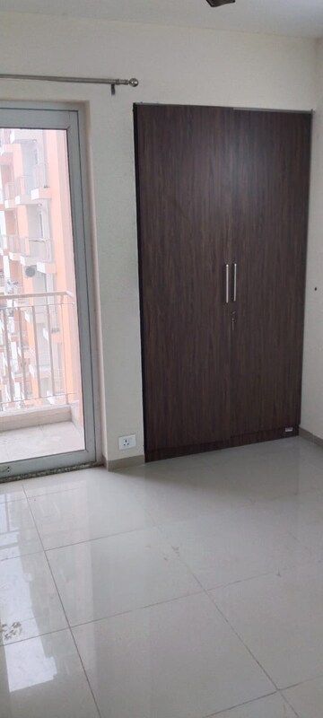 2 BHK Apartment For Rent in Wave Dream Homes, Wave City