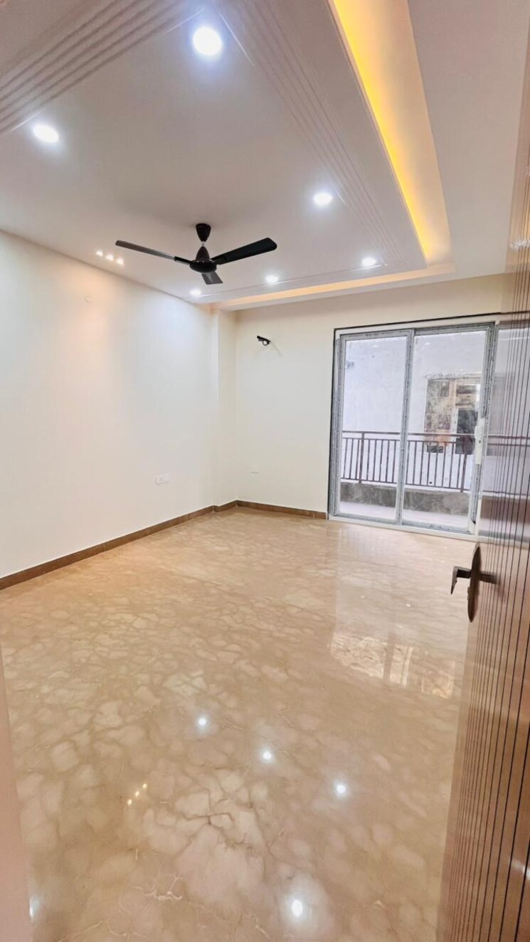 Room, m3m-atrium 3 Bedroom 1500 Sq.Ft. Builder Floor In Sector 57 Gurgaon 8252597