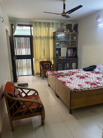 3.5 BHK Builder Floor For Rent in Wave City Wave City Ghaziabad  8252581