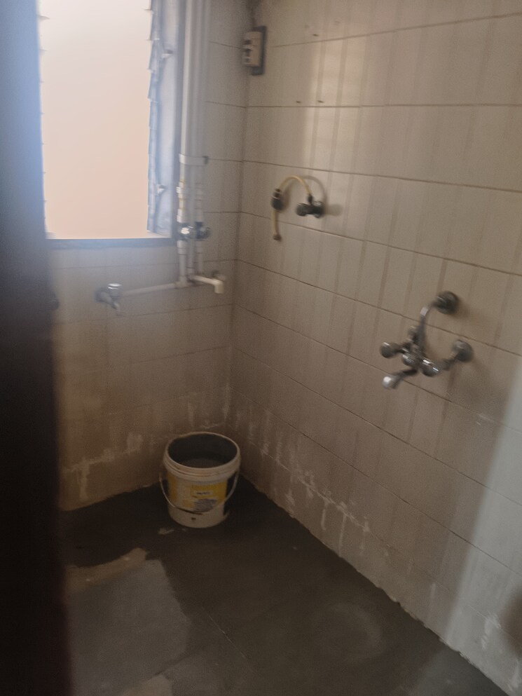 Bathroom, shree-ram-prasad-chs 1 Bedroom 545 Sq.Ft. Apartment In Kalyan West Thane 8252704