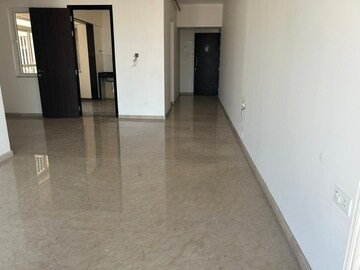 Room in 3 BHK Apartment at Kalpataru Radiance, Goregaon West – for Sale