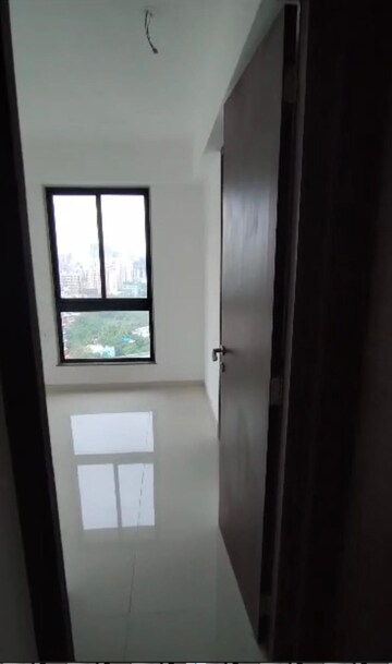 2 BHK Apartment For Rent in Goregaon West