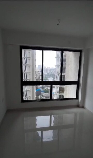 Room in 2 BHK Apartment at Goregaon West – for Rent