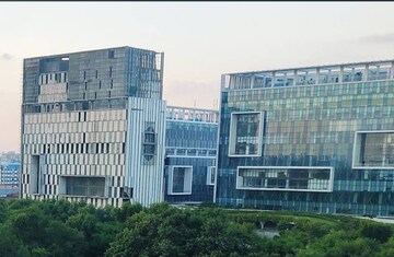  Shop – Exterior View View at Vatika Mindscape, Sector 36 - for Rent