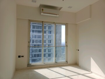 Room in 2 BHK Apartment at Ekta Tripolis, Goregaon West – for Rent