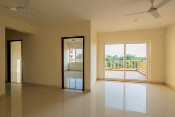 Room in 3 BHK Apartment at GKB Grace Apartment, Ajmer Road – for Sale