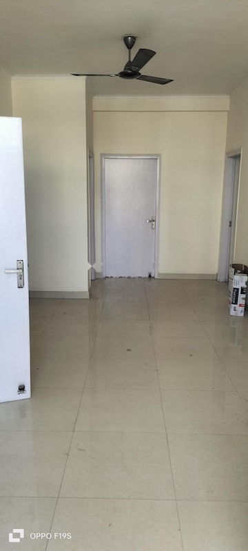 Room in 2 BHK Apartment at Shree Vardhman Mantra, Sector 67 – for Rent