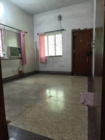 Room in 2 BHK Apartment at Kalighat – for Sale