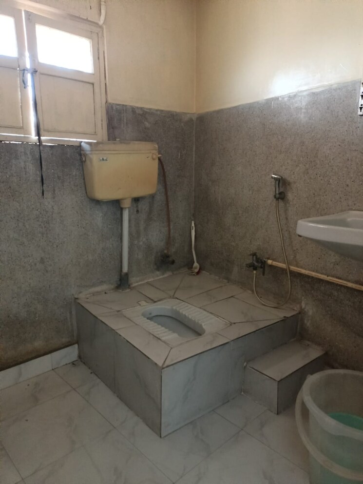 Bathroom, kalighat 2 Bedroom 1050 Sq.Ft. Apartment In Kalighat Kolkata 8253171