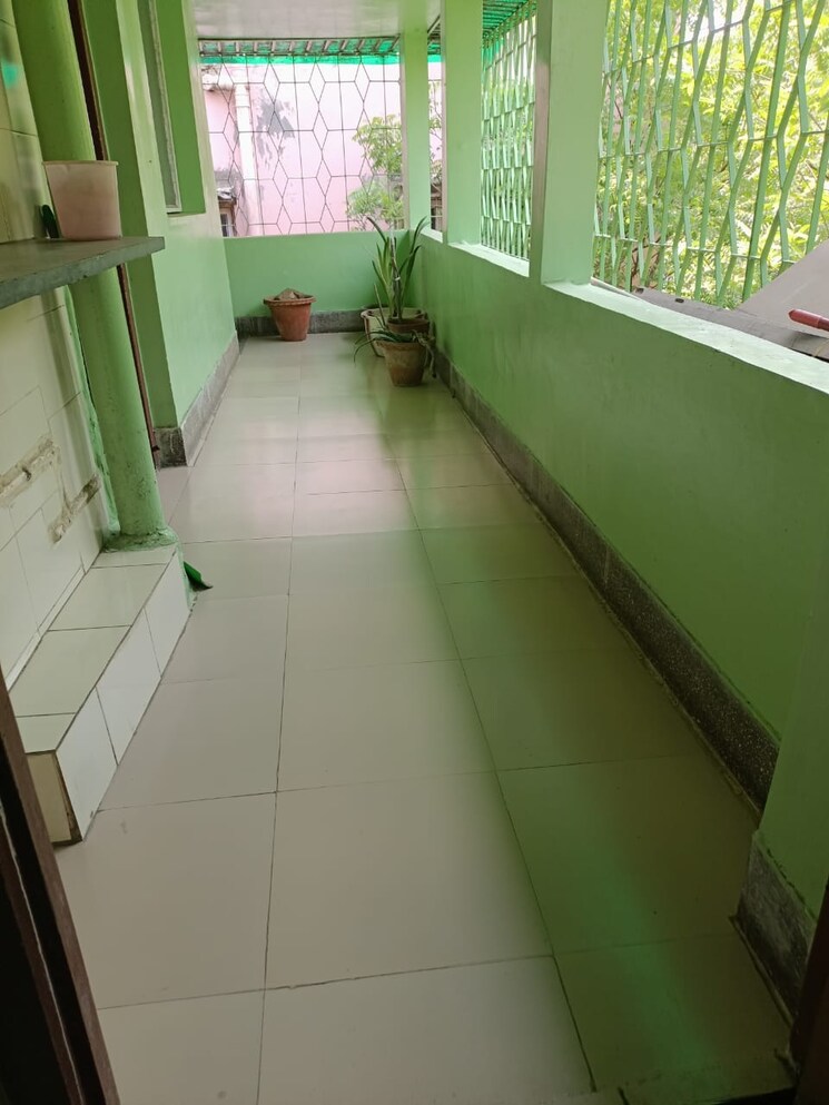 Balcony, kalighat 2 Bedroom 1050 Sq.Ft. Apartment In Kalighat Kolkata 8253171