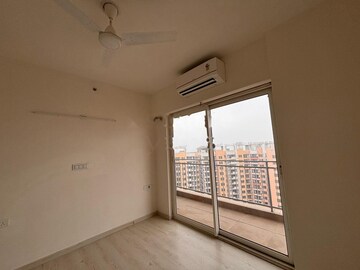 Room in 4 BHK Apartment at Shapoorji Pallonji Joyville Gurgaon, Sector 102 – for Rent