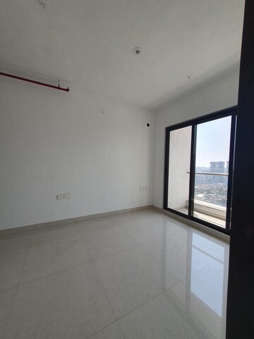 Room in 2 BHK Apartment at Goregaon West – for Rent