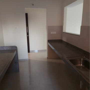 Room in 2 BHK Apartment at K Raheja Reserve, Mohammadwadi – for Rent