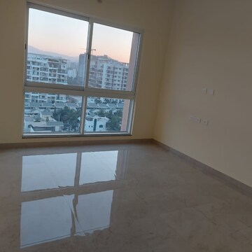 Room in 2 BHK Apartment at K Raheja Reserve, Mohammadwadi – for Rent