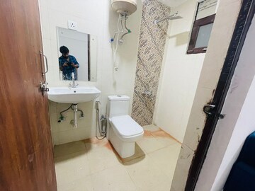 Master Bedroom in 1 BHK Apartment at Saket – for Rent