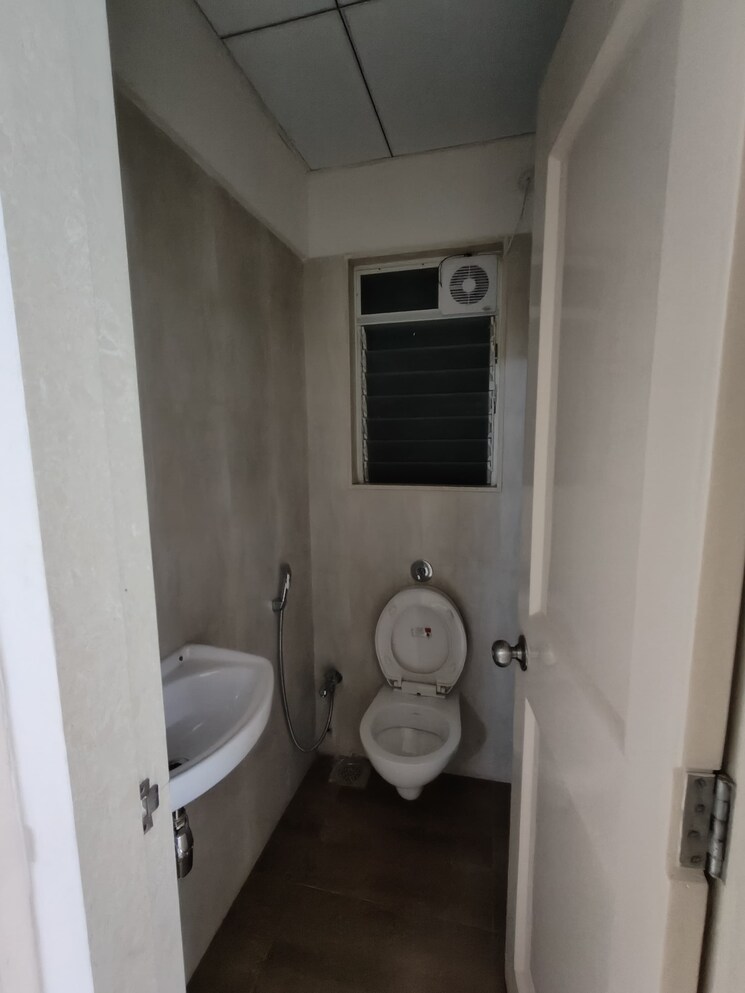 Bathroom, hiranandani estate 1 Bedroom 487 Sq.Ft. Apartment In Hiranandani Estate Thane 8253491