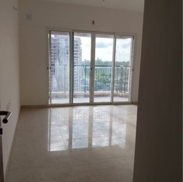 Room in 3.5 BHK Apartment at K Raheja Reserve, Mohammadwadi – for Rent