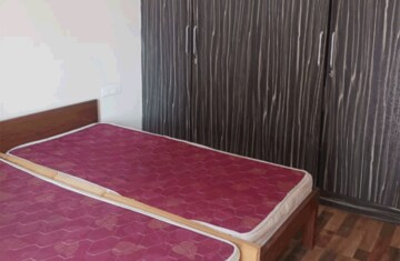 Bedroom in 3 BHK Builder Floor at Sector 24 – for Rent