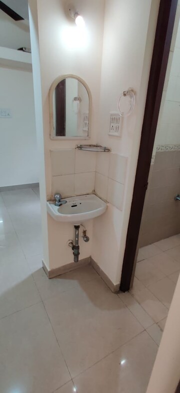  1 BHK Apartment at Magarpatta City Heliconia, Hadapsar – for Rent