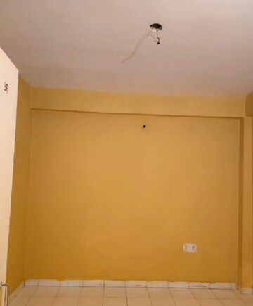Room in 3 BHK Builder Floor at Doranda – for Rent