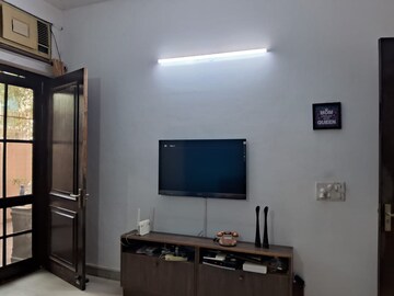 Furnished Amenities in 2 BHK Apartment at Pioneer Park Phase 1, Sector 61 – for Rent