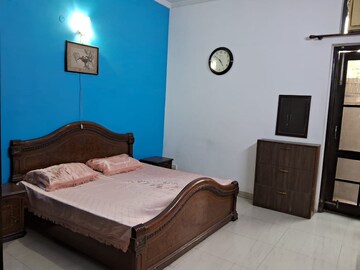 Bedroom in 2 BHK Apartment at Pioneer Park Phase 1, Sector 61 – for Rent