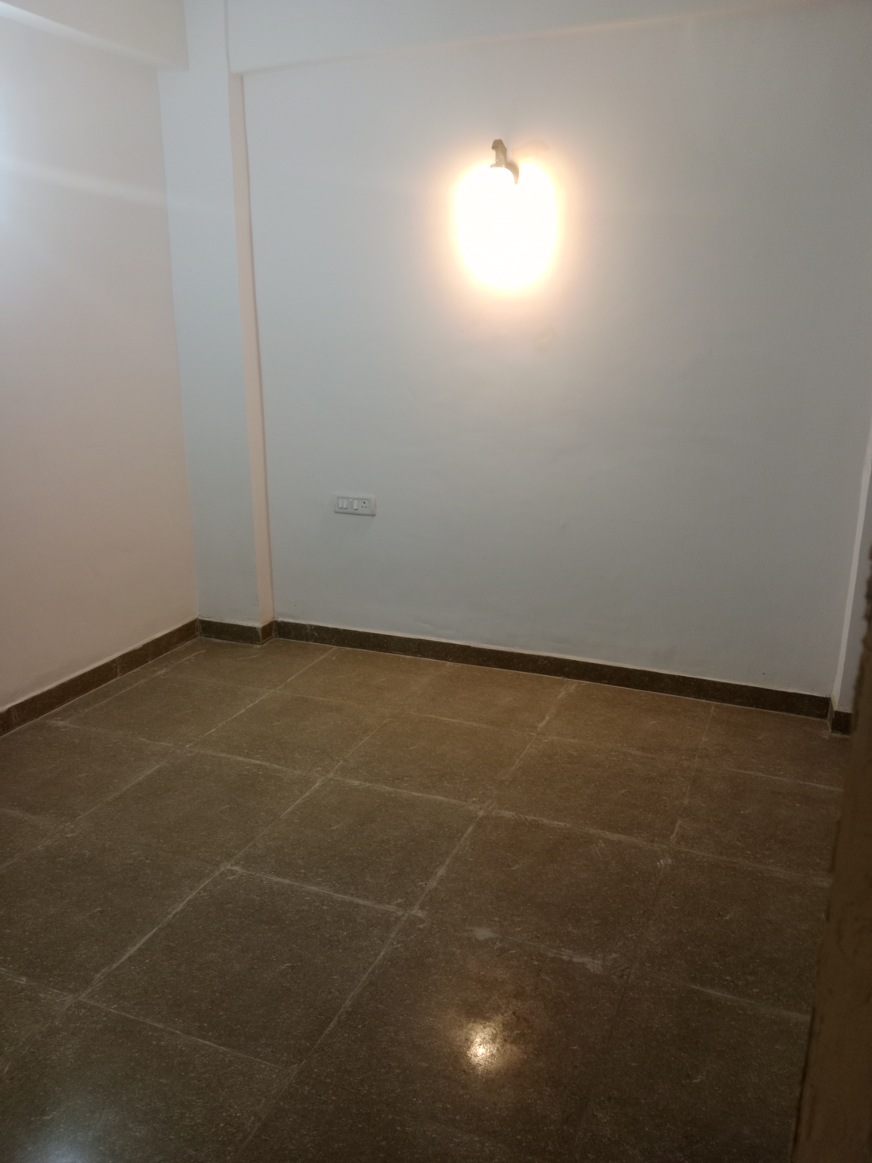 2 BHK 1058 Sq.Ft. Builder Floor in Sunshine Apartments Sector 73