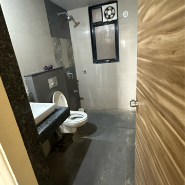 Building Lobby in 2 BHK Apartment at Raheja Vistas Phase 1, Mohammadwadi – for Rent