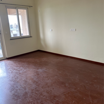 Room in 2 BHK Apartment at Raheja Vistas Phase 1, Mohammadwadi – for Rent