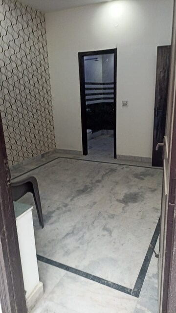 2 BHK Builder Floor For Rent in Sector 42