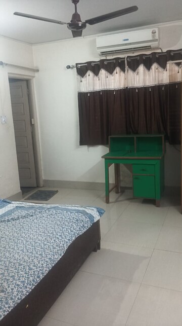 Bedroom in 3 BHK Builder Floor at Hinoo – for Rent