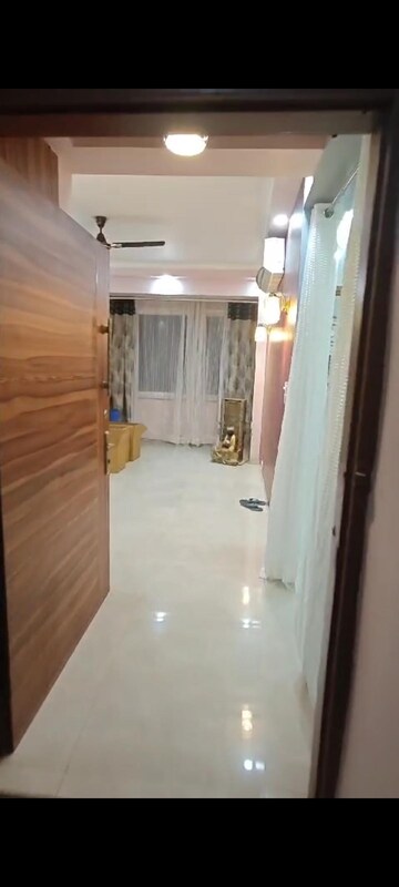 Building Lobby in 3.5 BHK Apartment at Kendriya Vihar, Sector 56 – for Rent