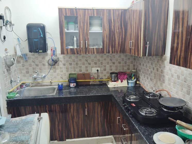 Kitchen, paras-tierea 3.5 Bedroom 1695 Sq.Ft. Apartment In Sector 137 Noida 8253626