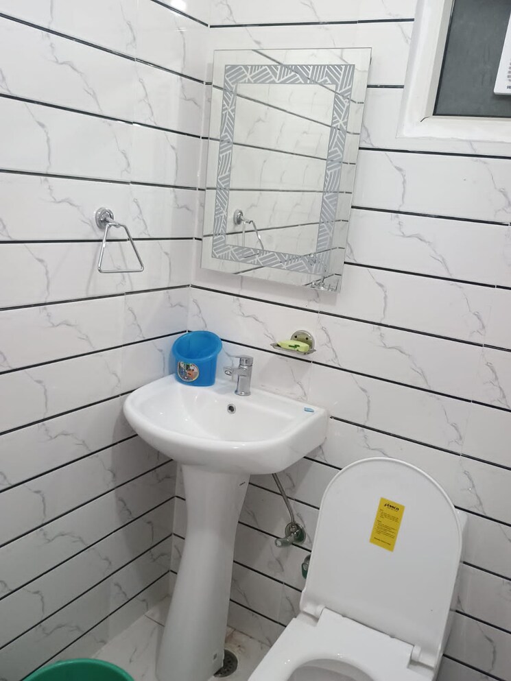 Bathroom, sahastradhara 2 Bedroom 1000 Sq.Ft. Builder Floor In Sahastradhara Dehradun 8253740