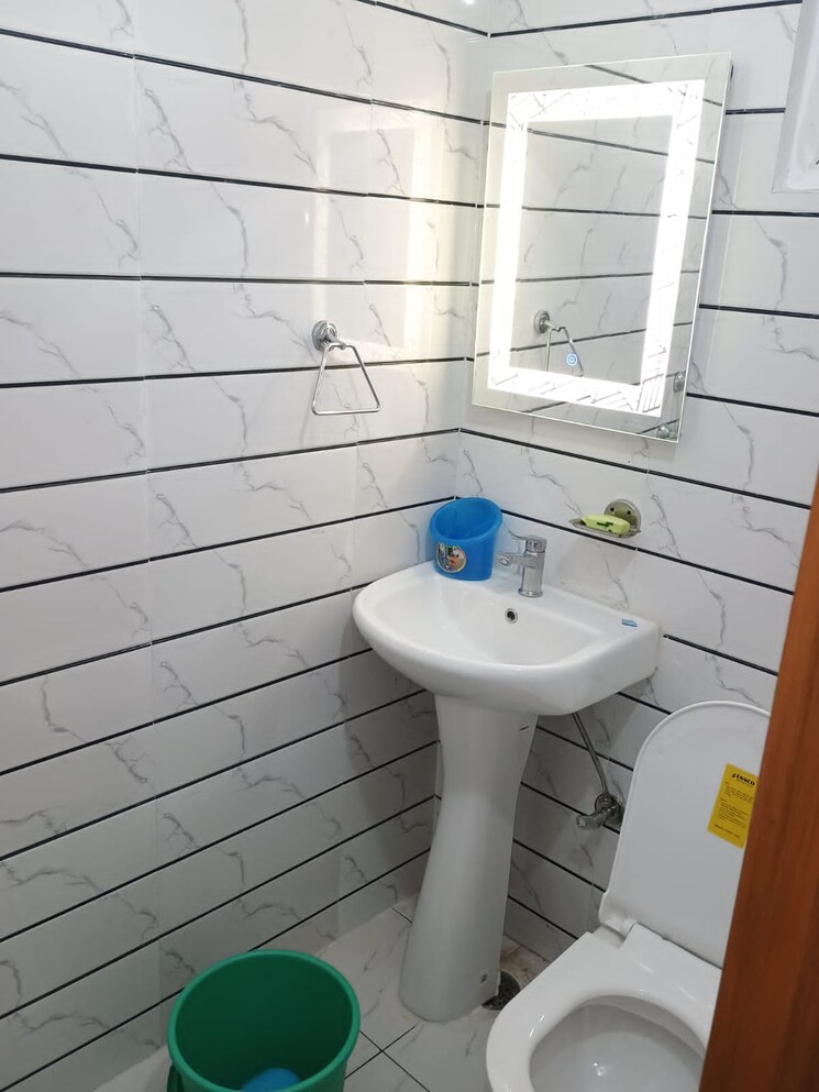 Bathroom, sahastradhara 2 Bedroom 1000 Sq.Ft. Builder Floor In Sahastradhara Dehradun 8253740