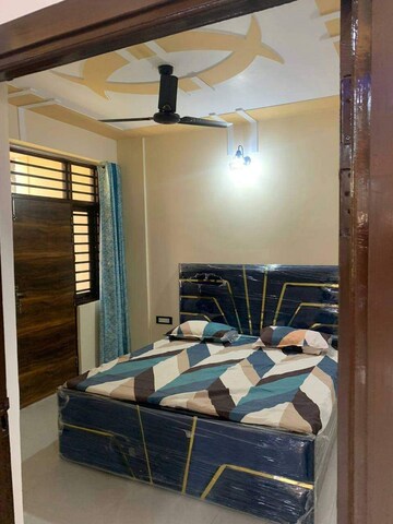 Bedroom in 4 BHK Builder Floor at Sector 24 – for Rent