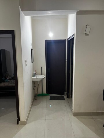 Room in 2 BHK Apartment at Naubasta Kala – for Rent