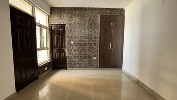 Room in 3 BHK Apartment at SKA Metro Ville, Eta Ii Greater Noida – for Sale
