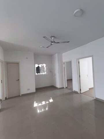 Room in 3 BHK Apartment at Emaar Gurgaon Greens, Sector 102 – for Rent