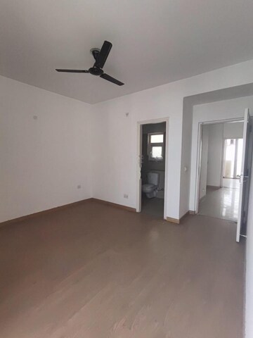 Room in 3 BHK Apartment at Emaar Gurgaon Greens, Sector 102 – for Rent