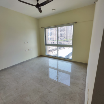 Room in 2 BHK Apartment at Kumar Palmspring Towers, Undri – for Rent