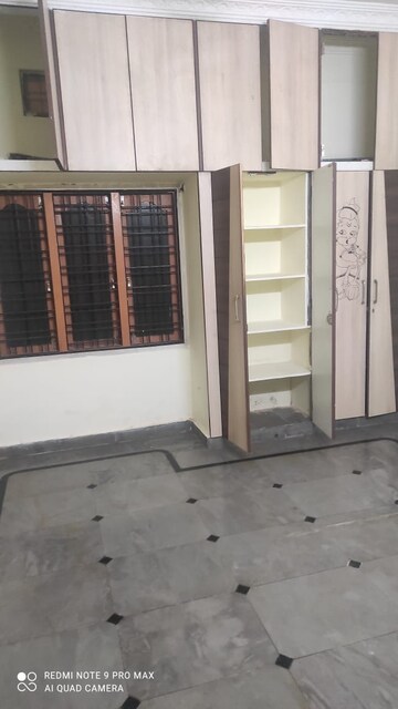 Room in 1 BHK Apartment at Sector 42 – for Rent