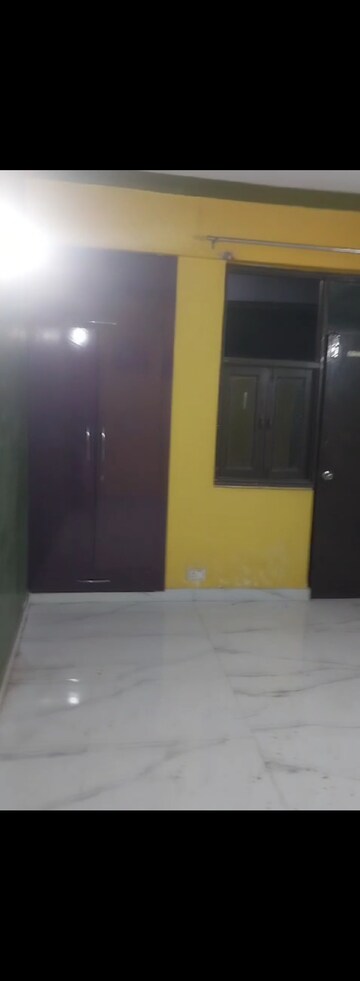Room in 3 BHK Apartment at Emenox Brave Hearts, Raj Nagar Extension – for Rent