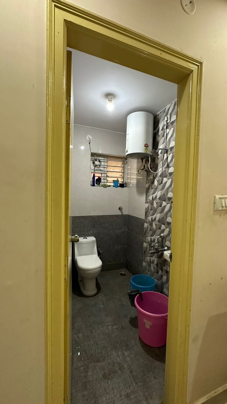 Bathroom, hsr layout 6+ Bedroom 2100 Sq.Ft. Independent House In Hsr Layout Bangalore 8253949