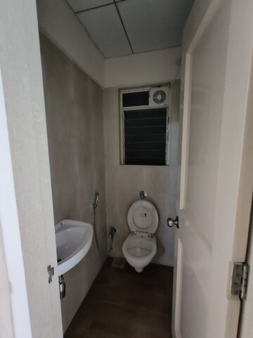 Bathroom in 3 BHK Apartment at Pande Layout – for Rent