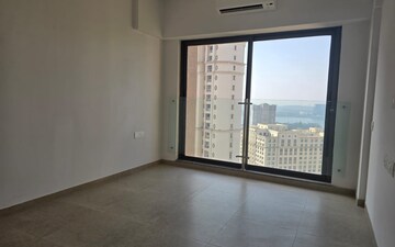 2 BHK Apartment For Rent in Omkar Signet, Malad East