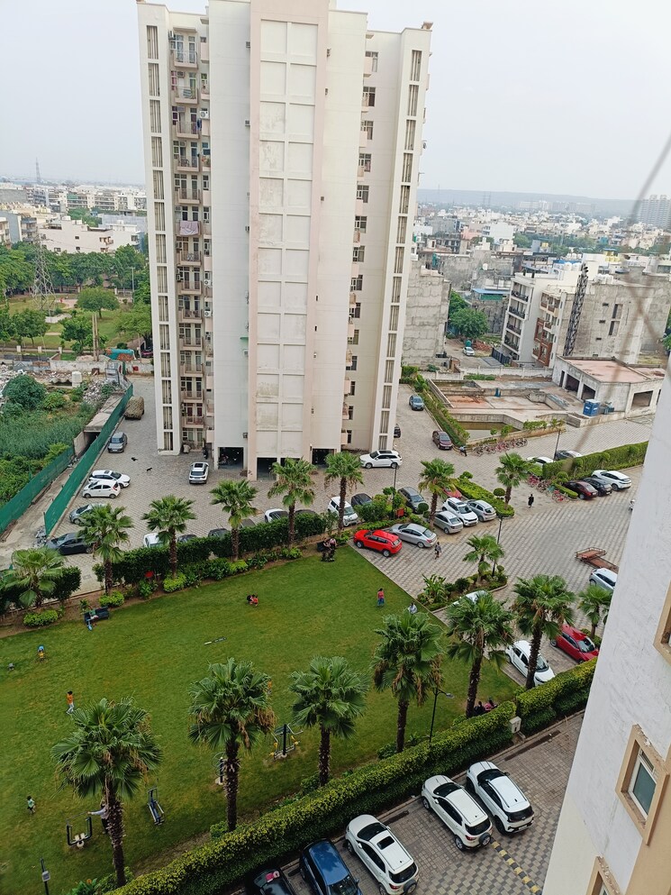 Exterior View, shree-vardhman-mantra 2 Bedroom 800 Sq.Ft. Apartment In Sector 67 Gurgaon 8253984