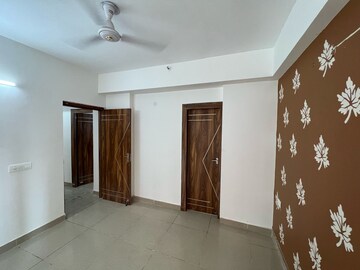 Room in 3 BHK Apartment at Elegant Ville, Tech Zone 4 Greater Noida – for Rent