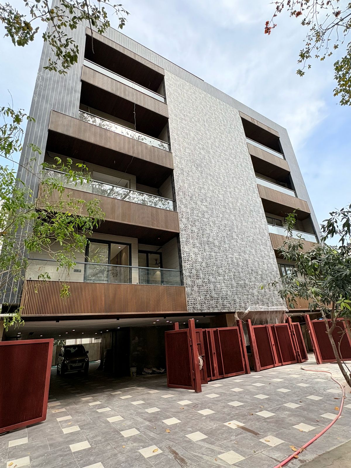 4 BHK + Servant Room Builder Floor For Sale in Uppal Southend