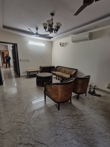 Living Room in 3 BHK Apartment at Shivalik Colony – for Rent
